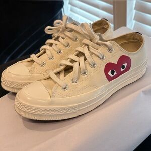 Comme des Garçons Play Converse Cream Canvas Low-Top Sneakers w/Red Heart